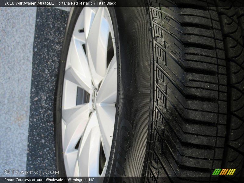 Fortana Red Metallic / Titan Black 2018 Volkswagen Atlas SEL