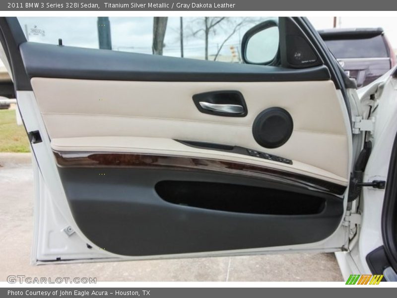 Titanium Silver Metallic / Gray Dakota Leather 2011 BMW 3 Series 328i Sedan