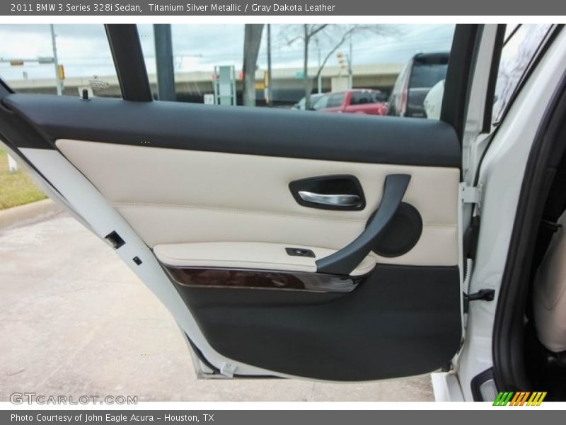 Titanium Silver Metallic / Gray Dakota Leather 2011 BMW 3 Series 328i Sedan