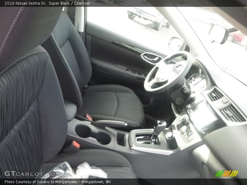 Super Black / Charcoal 2019 Nissan Sentra SV