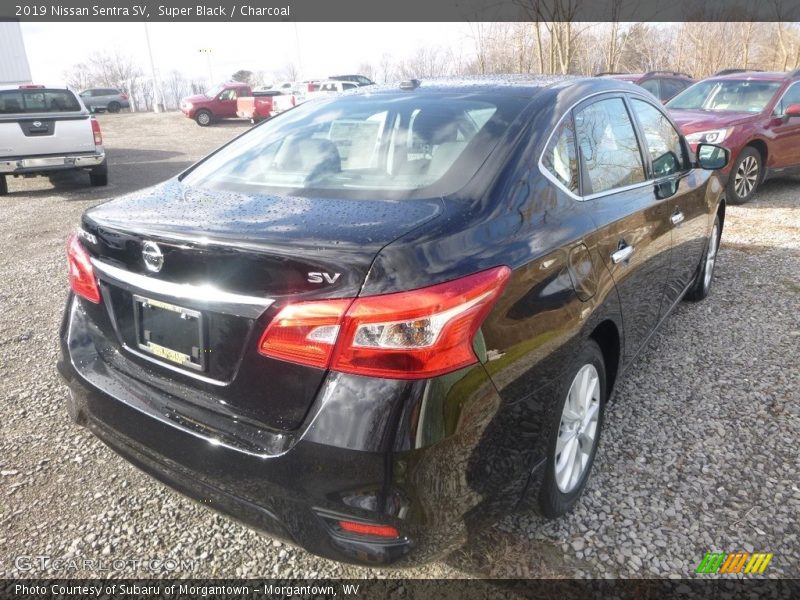 Super Black / Charcoal 2019 Nissan Sentra SV