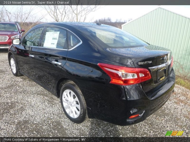 Super Black / Charcoal 2019 Nissan Sentra SV