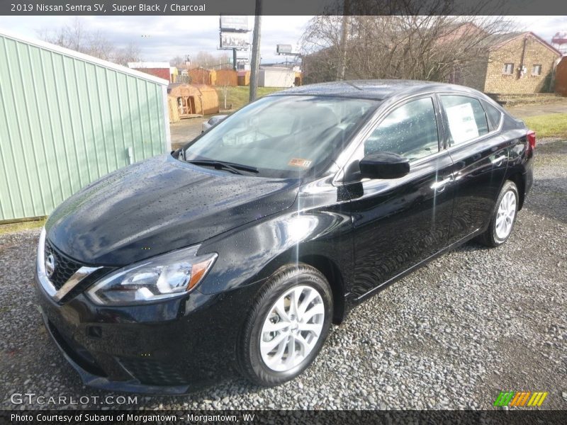 Super Black / Charcoal 2019 Nissan Sentra SV