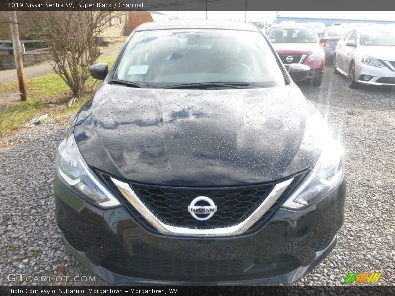 Super Black / Charcoal 2019 Nissan Sentra SV