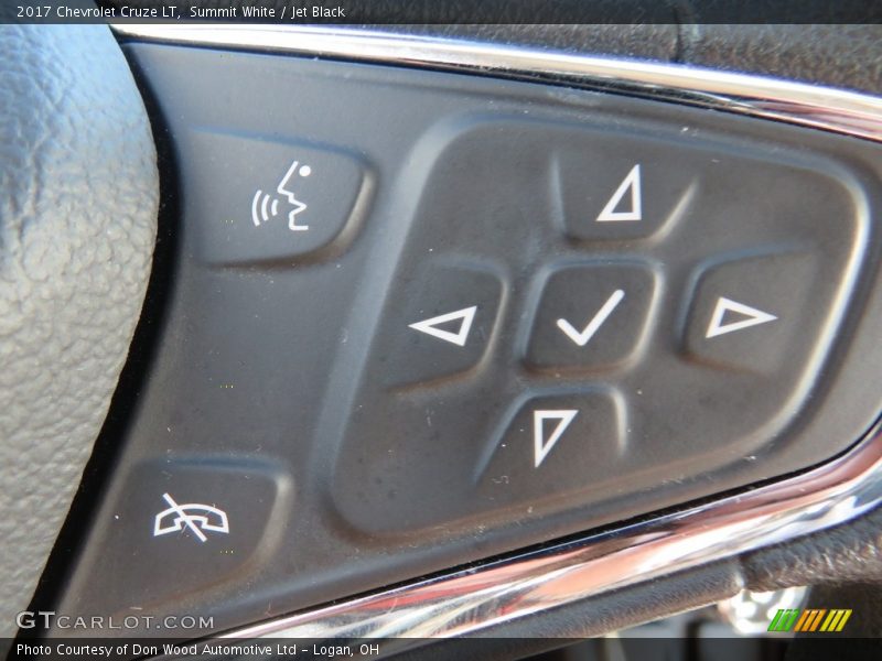 Summit White / Jet Black 2017 Chevrolet Cruze LT