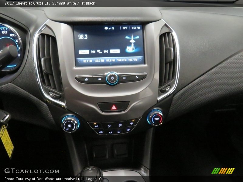 Summit White / Jet Black 2017 Chevrolet Cruze LT