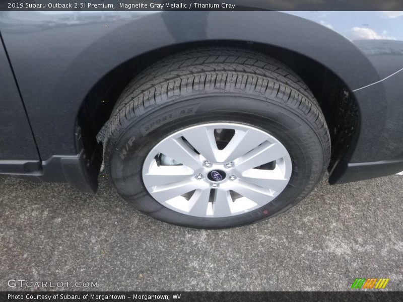 Magnetite Gray Metallic / Titanium Gray 2019 Subaru Outback 2.5i Premium