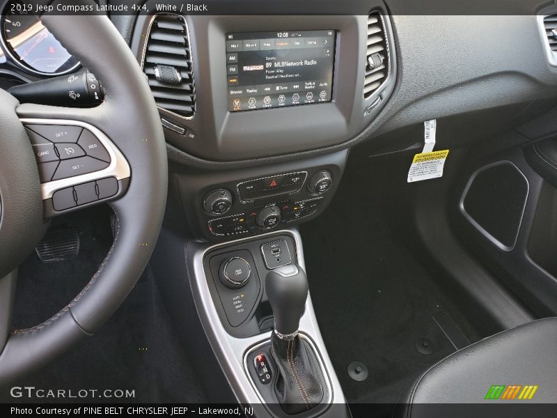 White / Black 2019 Jeep Compass Latitude 4x4