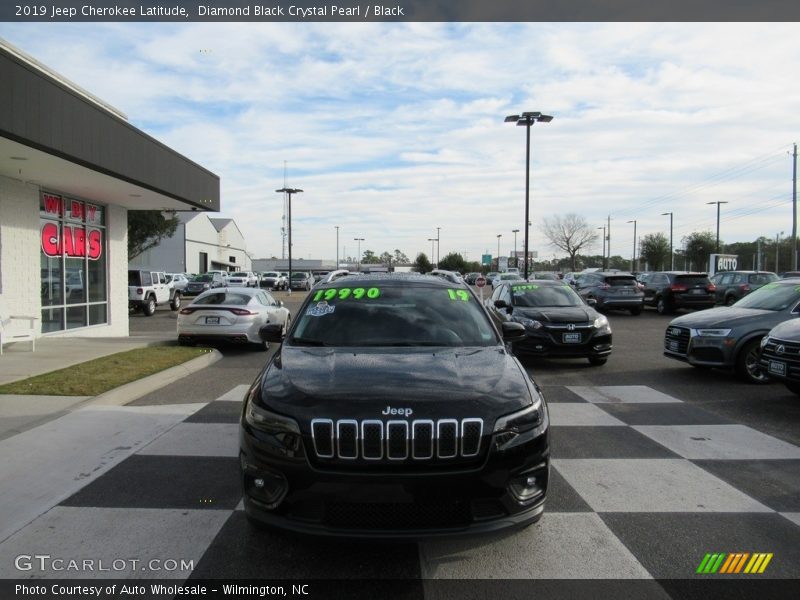 Diamond Black Crystal Pearl / Black 2019 Jeep Cherokee Latitude