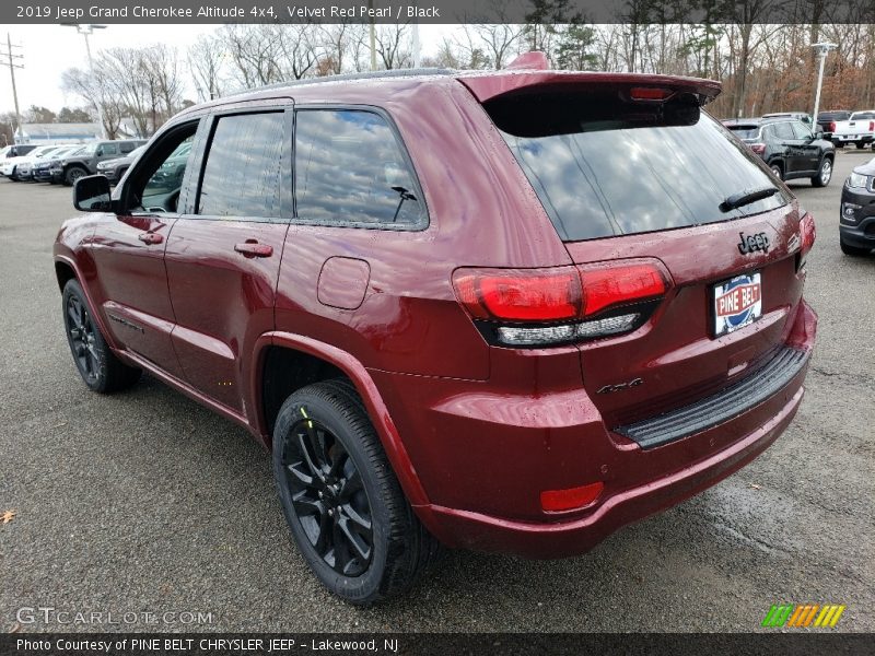 Velvet Red Pearl / Black 2019 Jeep Grand Cherokee Altitude 4x4