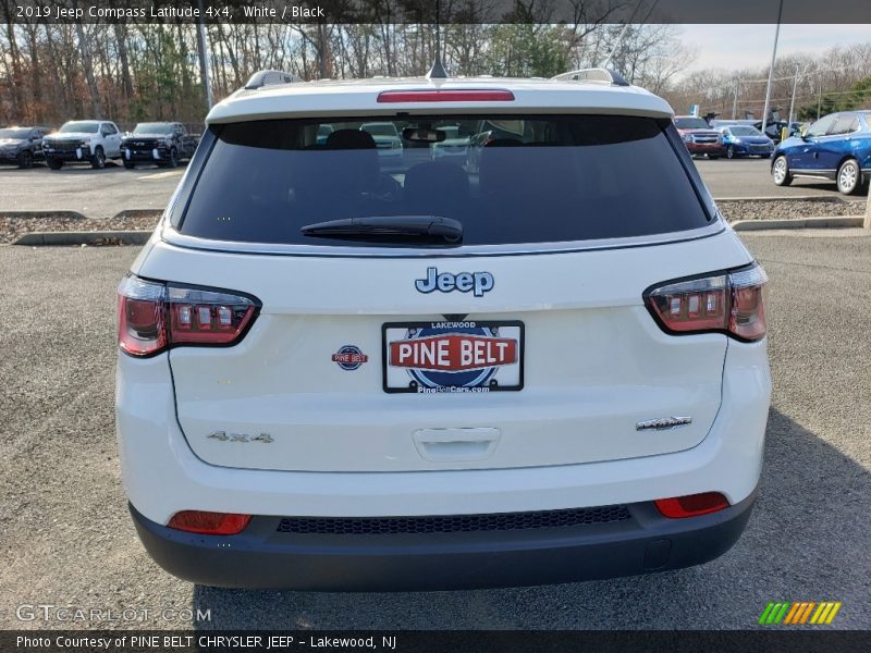 White / Black 2019 Jeep Compass Latitude 4x4