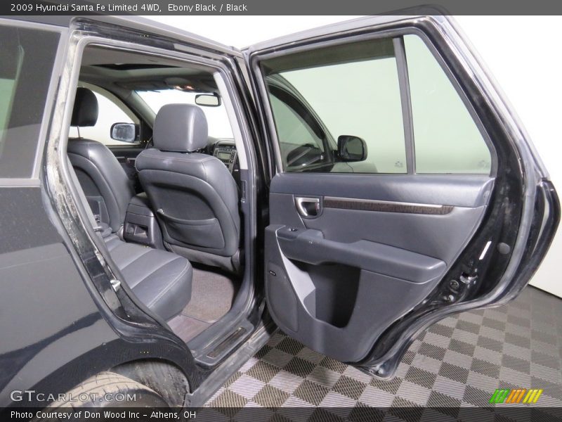 Ebony Black / Black 2009 Hyundai Santa Fe Limited 4WD