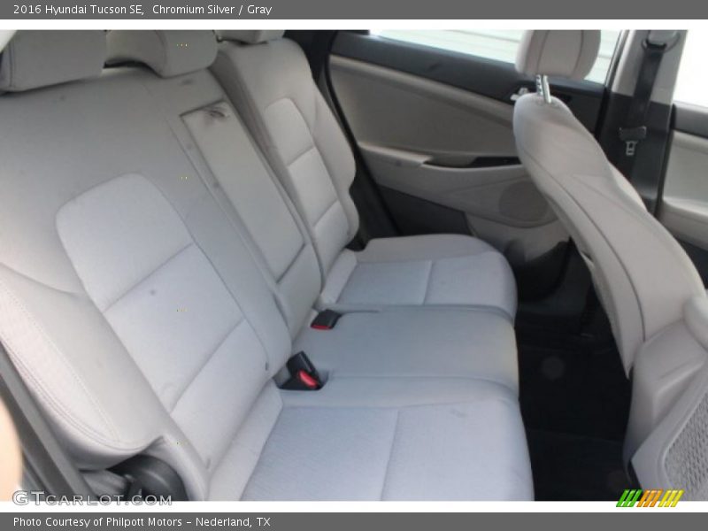 Chromium Silver / Gray 2016 Hyundai Tucson SE