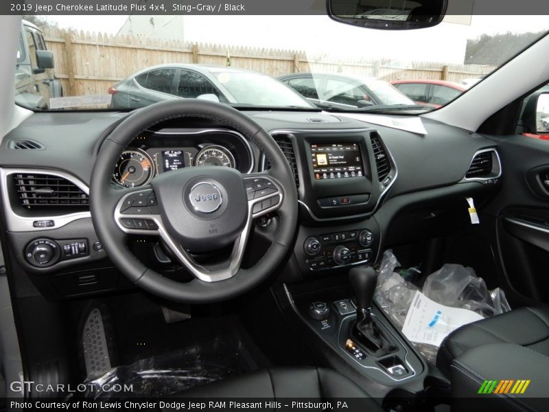 Sting-Gray / Black 2019 Jeep Cherokee Latitude Plus 4x4