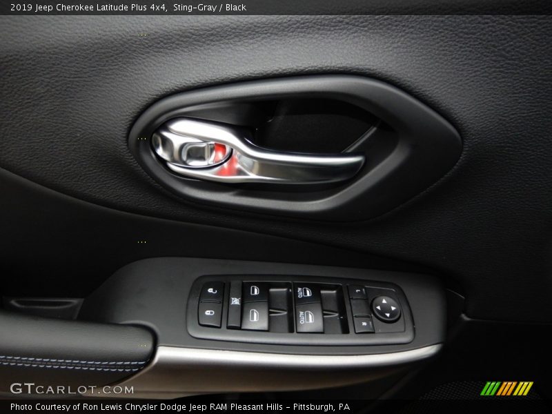 Sting-Gray / Black 2019 Jeep Cherokee Latitude Plus 4x4
