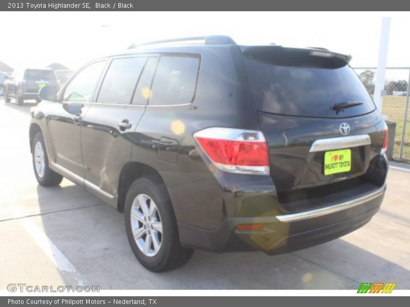 Black / Black 2013 Toyota Highlander SE
