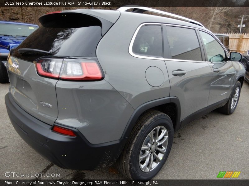 Sting-Gray / Black 2019 Jeep Cherokee Latitude Plus 4x4
