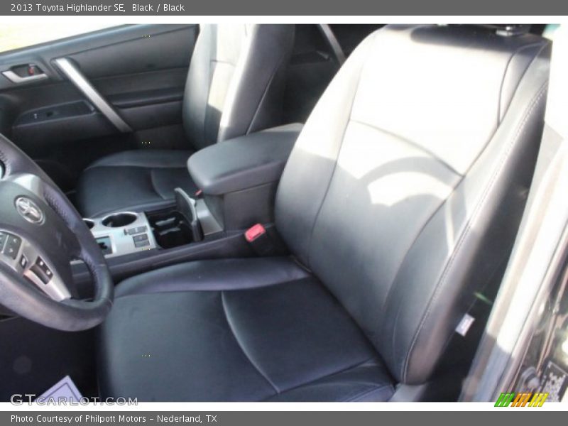 Black / Black 2013 Toyota Highlander SE