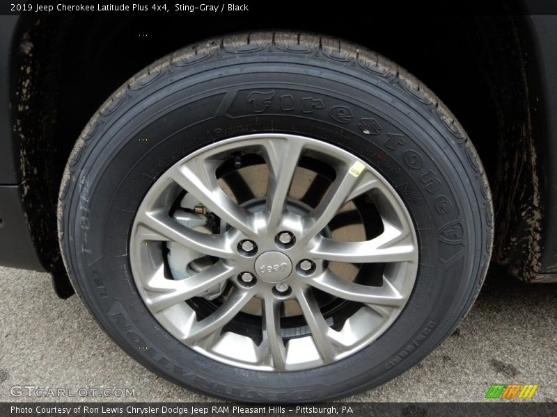 Sting-Gray / Black 2019 Jeep Cherokee Latitude Plus 4x4