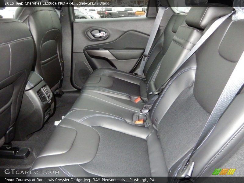 Sting-Gray / Black 2019 Jeep Cherokee Latitude Plus 4x4