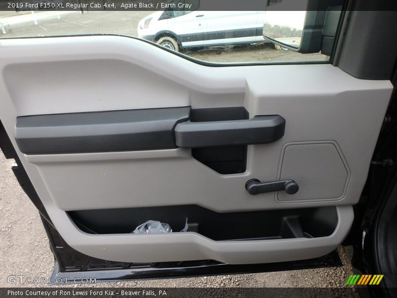 Door Panel of 2019 F150 XL Regular Cab 4x4