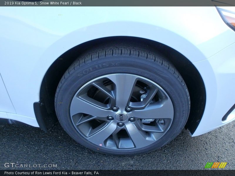  2019 Optima S Wheel