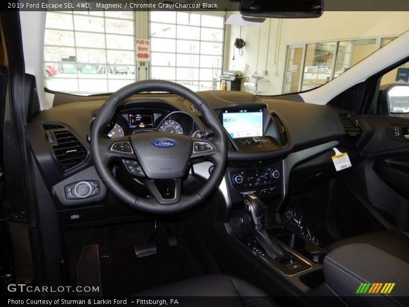 Magnetic / Chromite Gray/Charcoal Black 2019 Ford Escape SEL 4WD