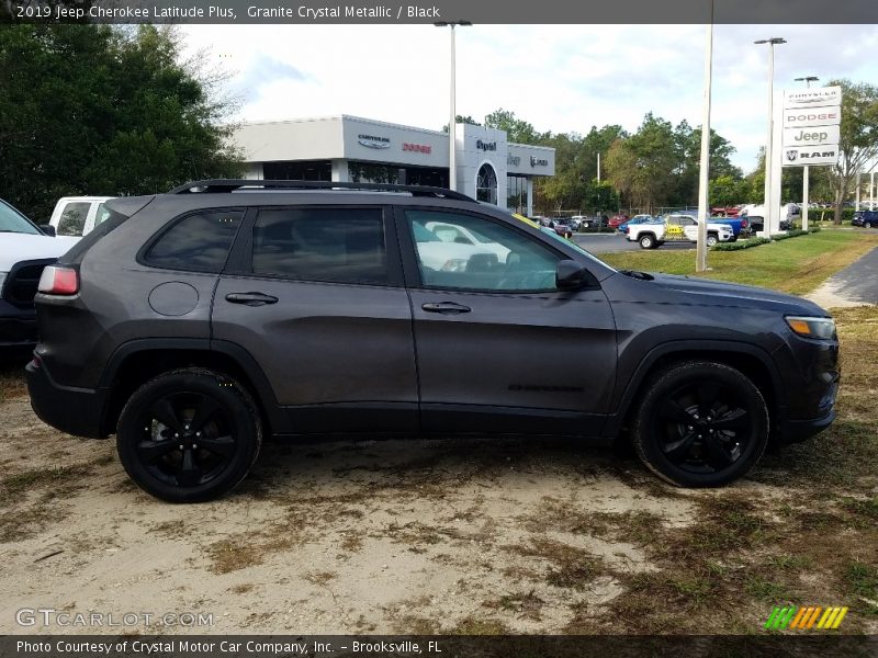 Granite Crystal Metallic / Black 2019 Jeep Cherokee Latitude Plus