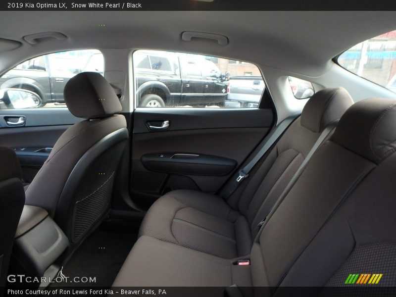 Snow White Pearl / Black 2019 Kia Optima LX