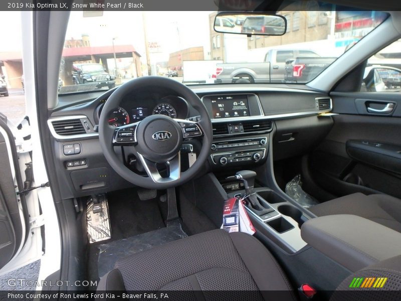 Snow White Pearl / Black 2019 Kia Optima LX