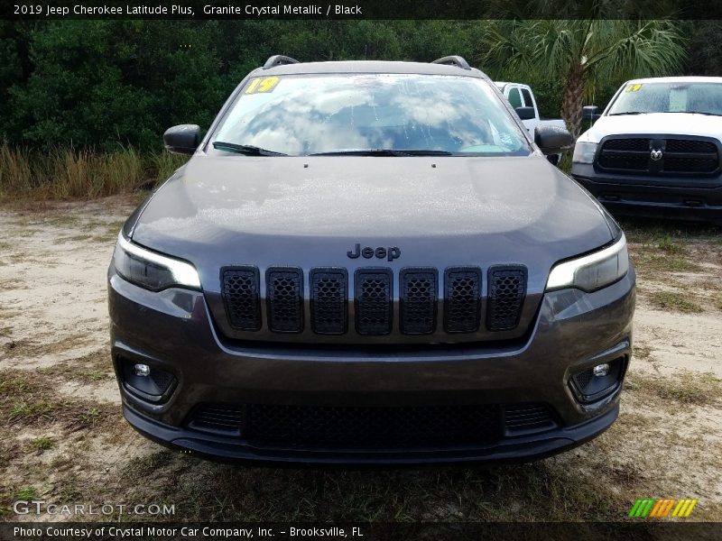 Granite Crystal Metallic / Black 2019 Jeep Cherokee Latitude Plus