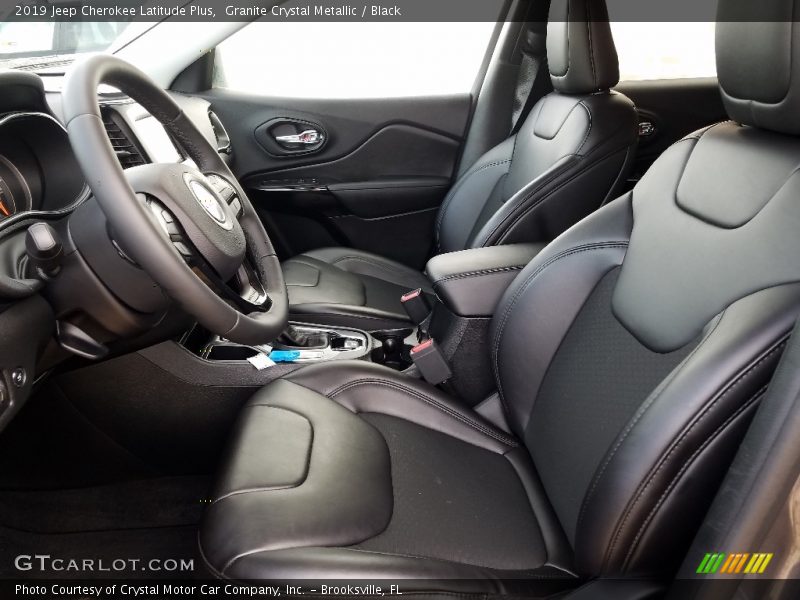 Granite Crystal Metallic / Black 2019 Jeep Cherokee Latitude Plus