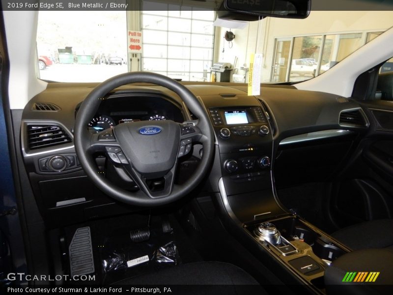 Blue Metallic / Ebony 2019 Ford Edge SE