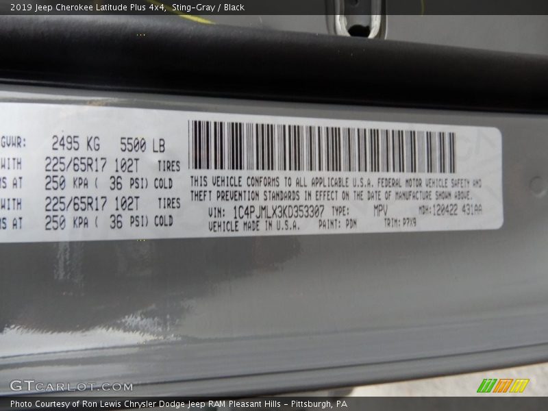 Sting-Gray / Black 2019 Jeep Cherokee Latitude Plus 4x4