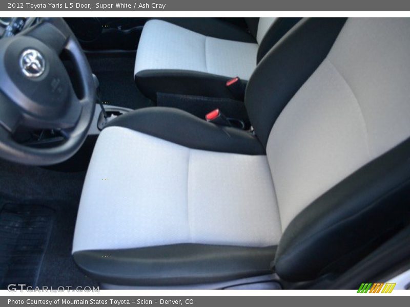 Super White / Ash Gray 2012 Toyota Yaris L 5 Door