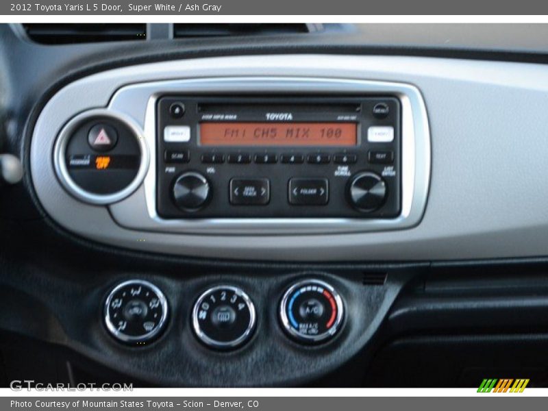 Super White / Ash Gray 2012 Toyota Yaris L 5 Door
