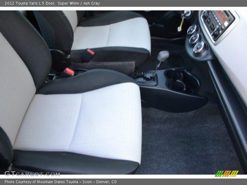 Super White / Ash Gray 2012 Toyota Yaris L 5 Door