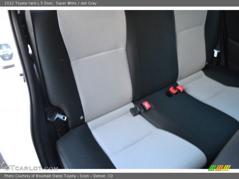 Super White / Ash Gray 2012 Toyota Yaris L 5 Door