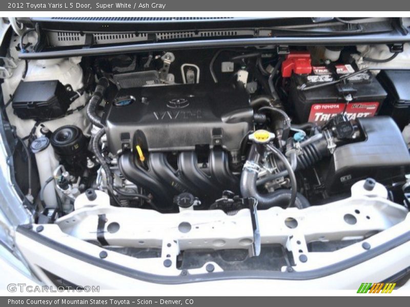 Super White / Ash Gray 2012 Toyota Yaris L 5 Door