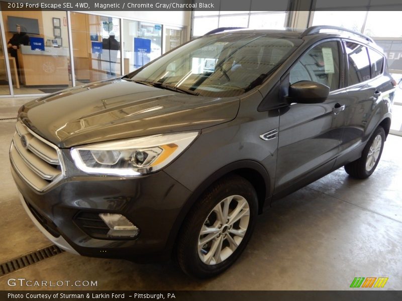 Magnetic / Chromite Gray/Charcoal Black 2019 Ford Escape SEL 4WD