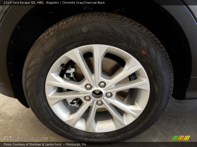 Magnetic / Chromite Gray/Charcoal Black 2019 Ford Escape SEL 4WD