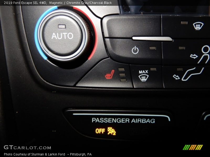 Magnetic / Chromite Gray/Charcoal Black 2019 Ford Escape SEL 4WD