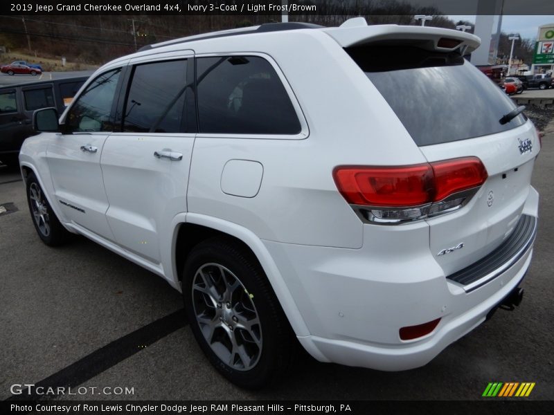 Ivory 3-Coat / Light Frost/Brown 2019 Jeep Grand Cherokee Overland 4x4