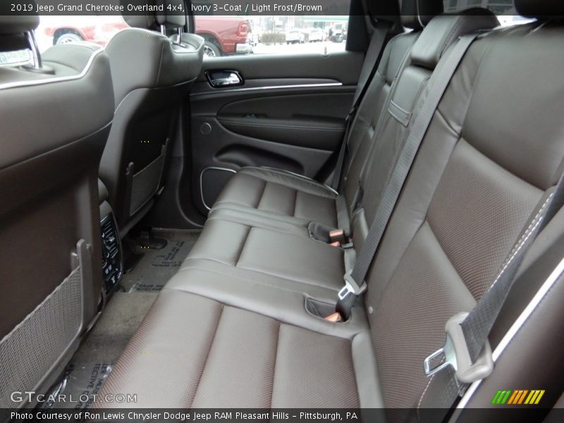 Ivory 3-Coat / Light Frost/Brown 2019 Jeep Grand Cherokee Overland 4x4