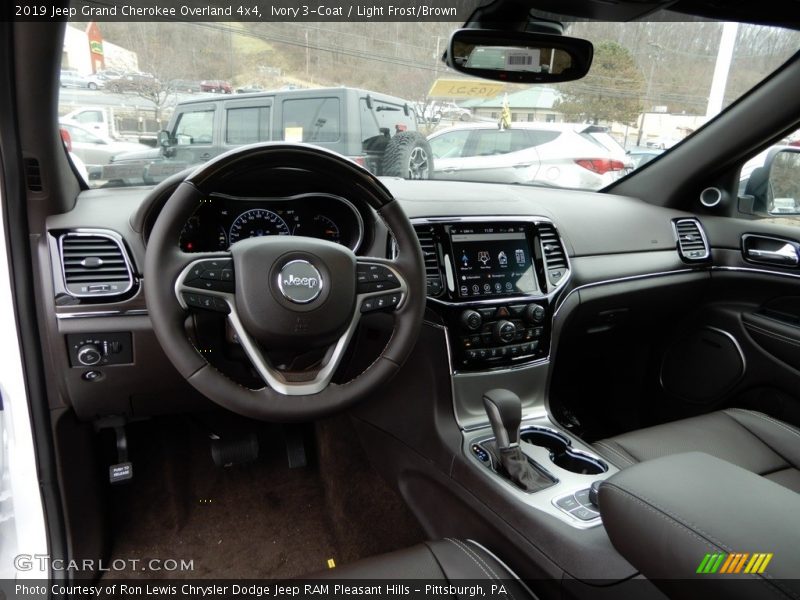 Ivory 3-Coat / Light Frost/Brown 2019 Jeep Grand Cherokee Overland 4x4