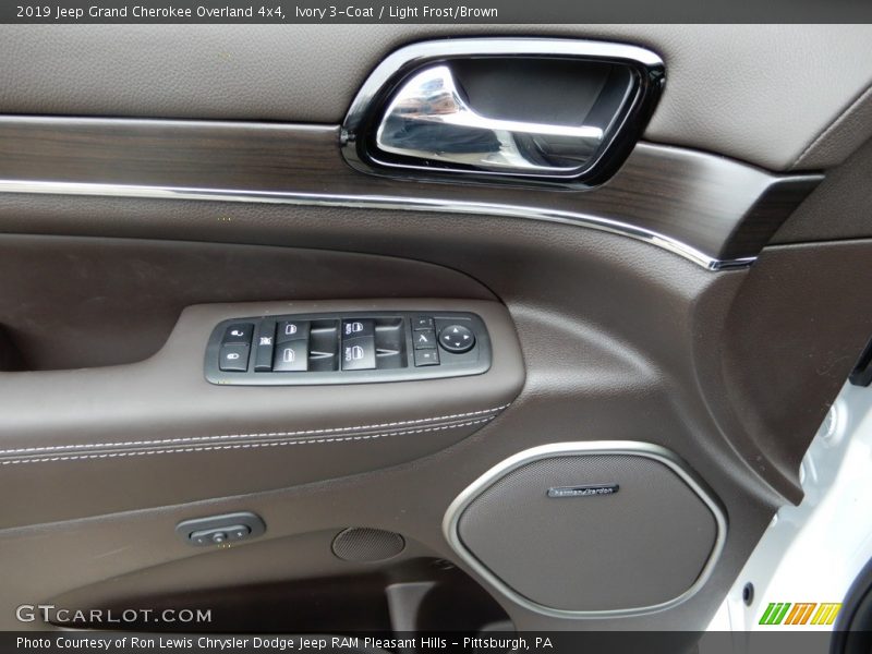 Ivory 3-Coat / Light Frost/Brown 2019 Jeep Grand Cherokee Overland 4x4