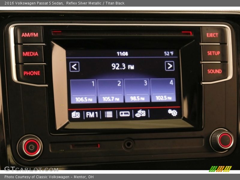 Reflex Silver Metallic / Titan Black 2016 Volkswagen Passat S Sedan