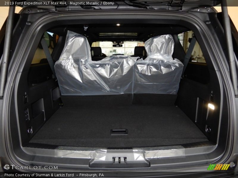  2019 Expedition XLT Max 4x4 Trunk
