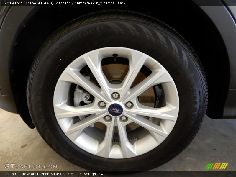 Magnetic / Chromite Gray/Charcoal Black 2019 Ford Escape SEL 4WD