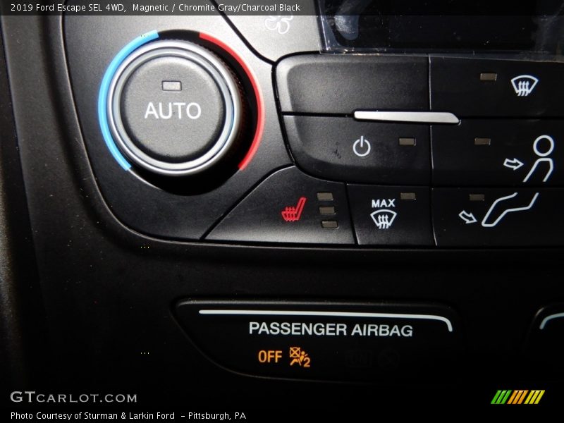 Magnetic / Chromite Gray/Charcoal Black 2019 Ford Escape SEL 4WD